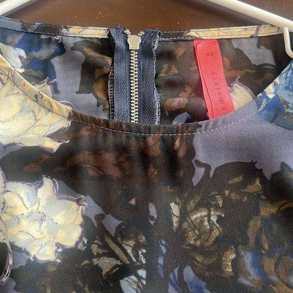 Floral blouse - Picture 8 of 8